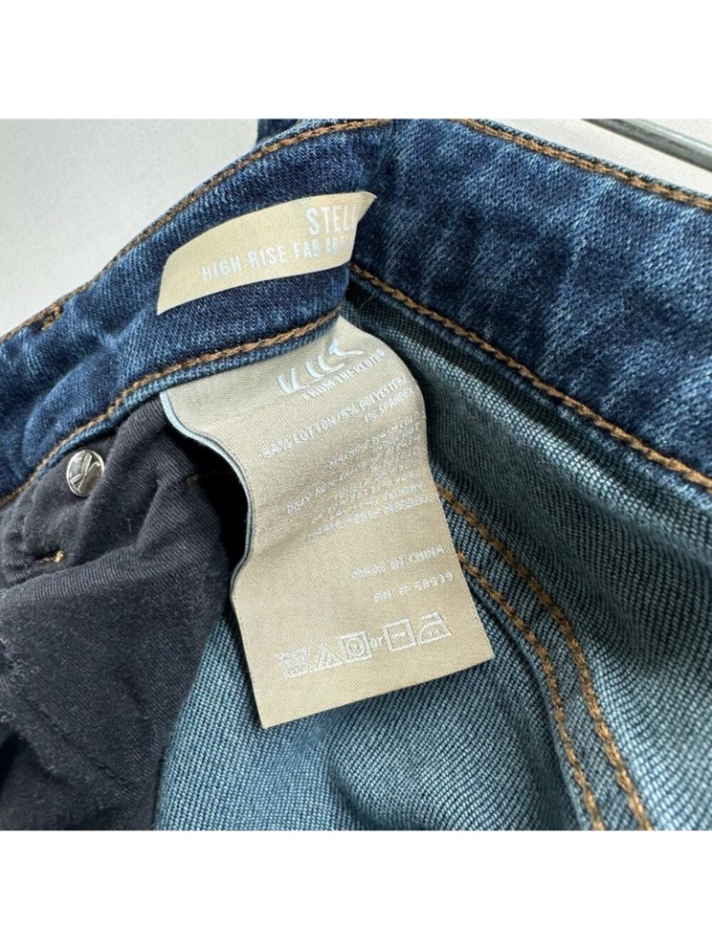 Kut From The Kloth Stella Fab Ab Flare Jeans Women 6 High Rise Stretch Dark Wash - Picture 13 of 13